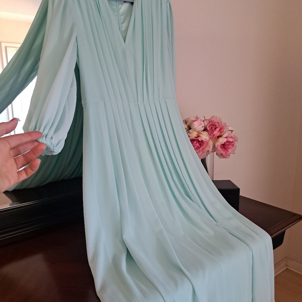 Alex Marie dress
